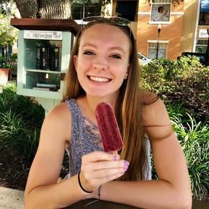 Meet your Posher, Julia